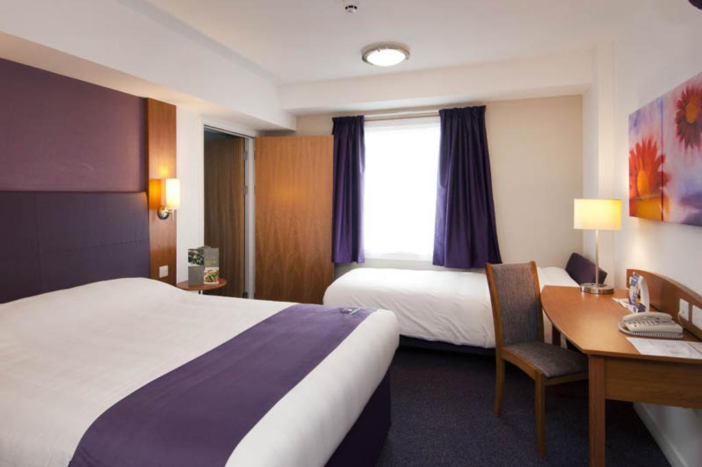 Premier Inn Dover - A20 Room photo
